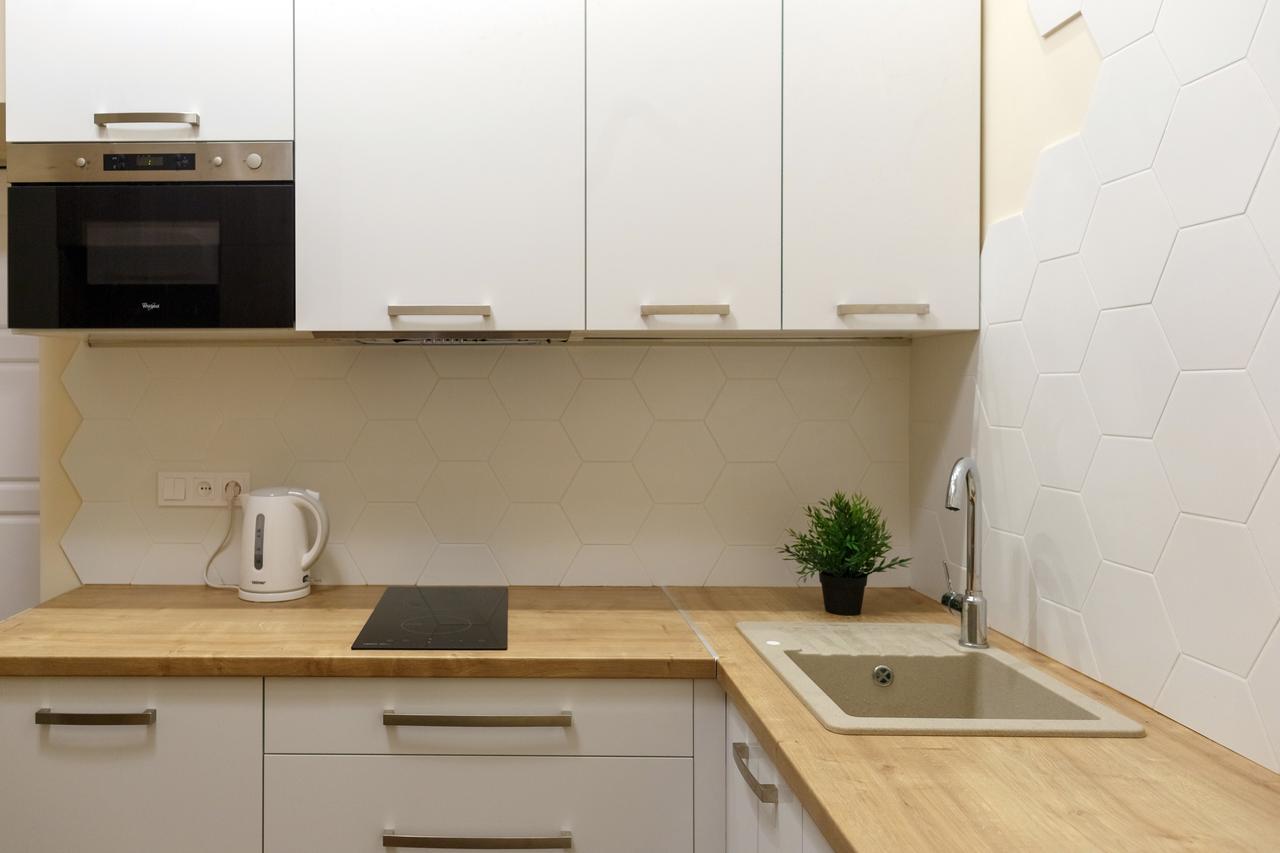 Charming Apartment In The City Center ลวีฟ ภายนอก รูปภาพ